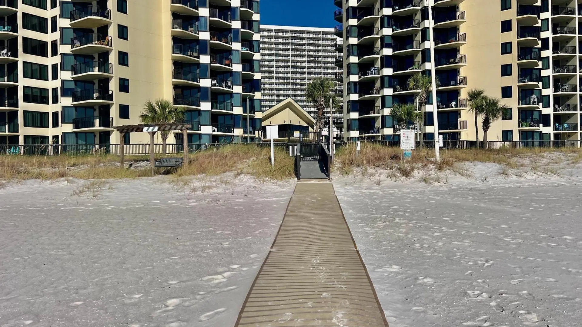 Lägenhet Sunbird Resort! Direct Beachfront Condo! Free Beach Chairs! By Dolce Vita Getaways Pcb Panama City Beach